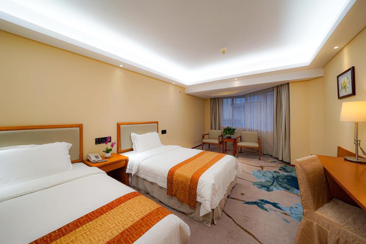 Guangdong Hotel-Free Shuttle & Registration Counter Service During Canton Fair Dış mekan fotoğraf