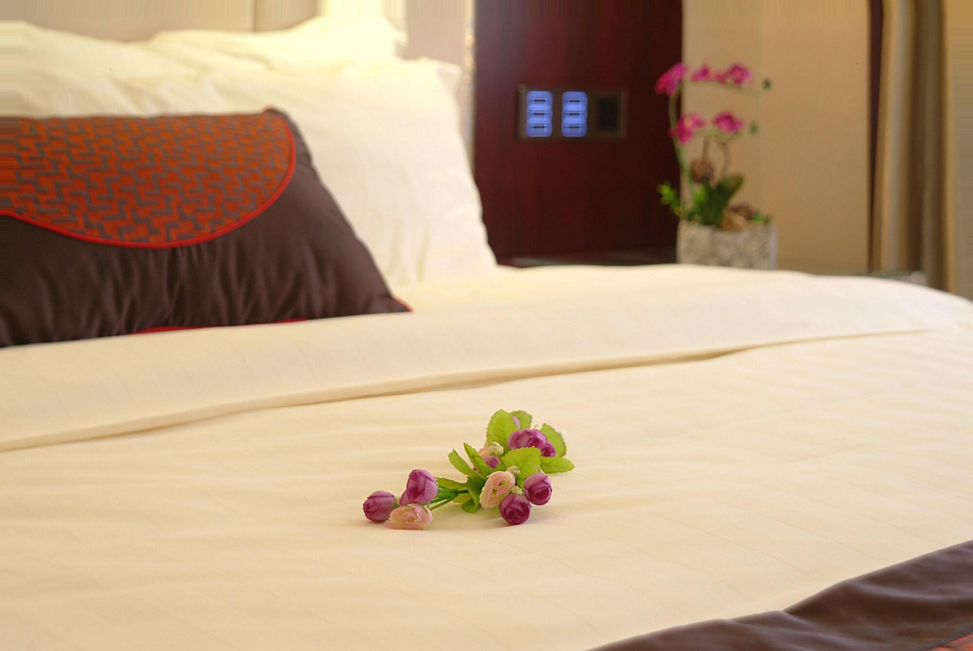 Guangdong Hotel-Free Shuttle & Registration Counter Service During Canton Fair Dış mekan fotoğraf